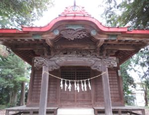 諏訪神社拝殿