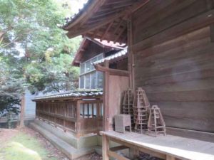 楠木神社覆屋