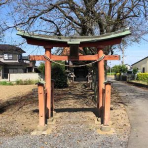 諏訪神社鳥居