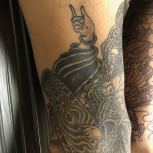 玉巵弾琴図
