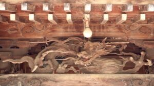 宮子神社拝殿向拝の龍