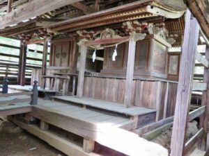諏訪神社御本殿と八幡神社御本殿