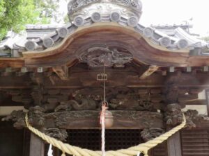 島護産泰神社向拝