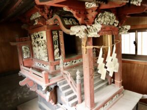 内出神社御本殿