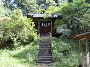 八幡神社拝殿
