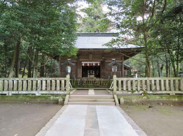 広沢賀茂神社拝殿