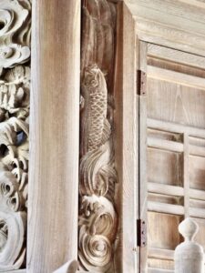 鯉の滝登り
