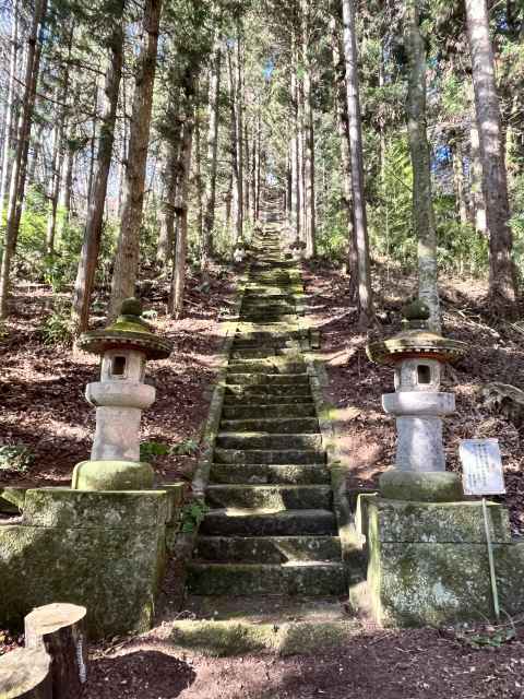妙義山神社参道石段