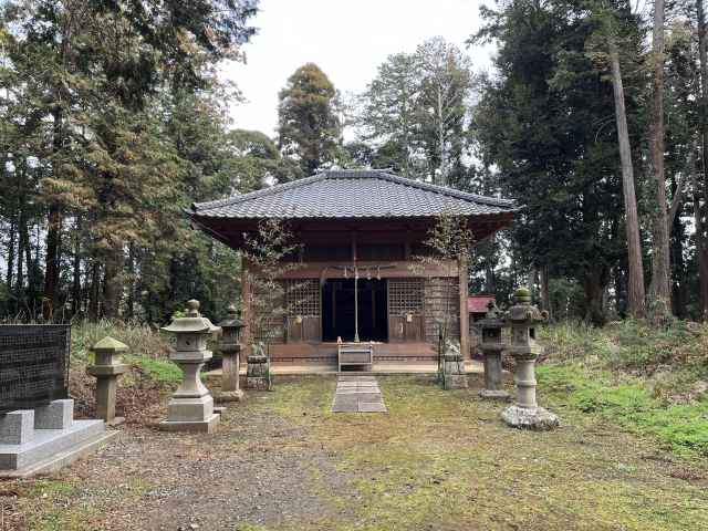 宇賀神社拝殿