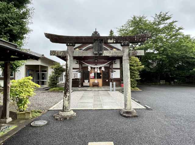 東向八幡宮鳥居