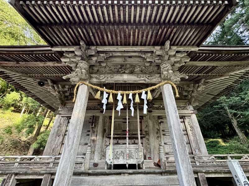 丹内山神社向拝