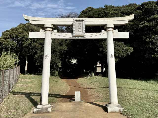 諏訪神社鳥居