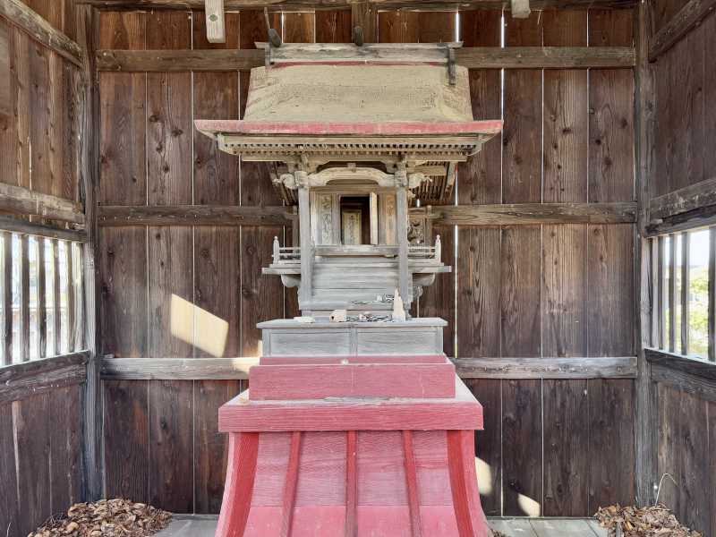 稲荷神社御本殿