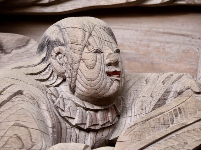 玉巵弾琴