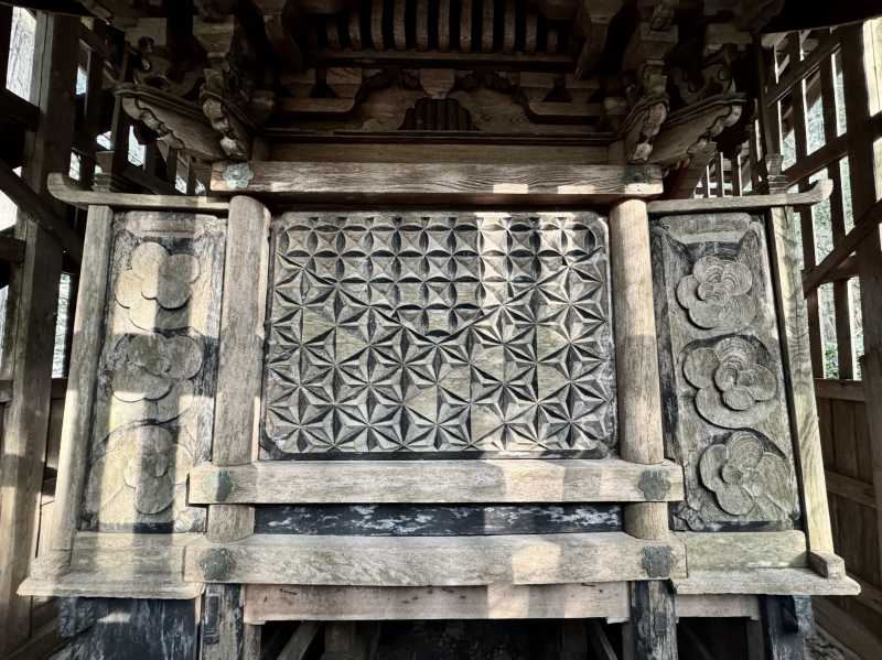 谷倉神社御本殿