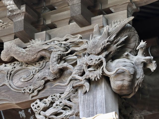 木鼻の龍