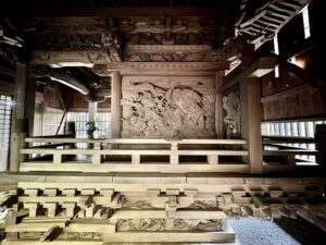 上俣野神社御本殿右面