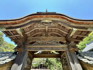 円覚寺方丈前唐門