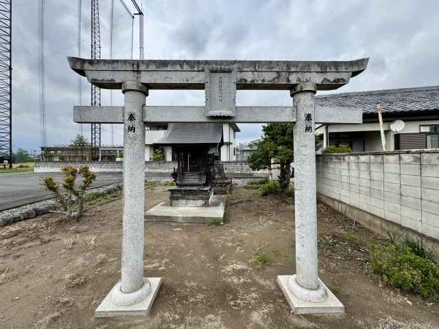 稲荷大明神鳥居