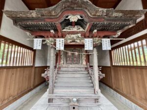 諏訪神社御本殿