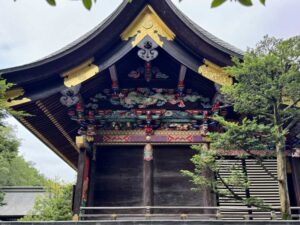 秩父神社御本殿左面