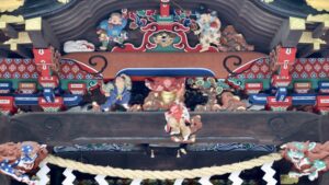 秩父神社拝殿向拝