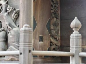 熊野神社御本殿正面扉