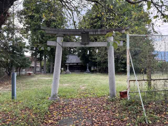 白山神社鳥居