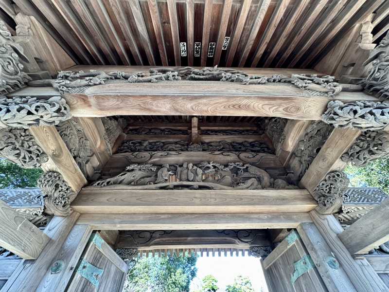 岩殿山息障院山門