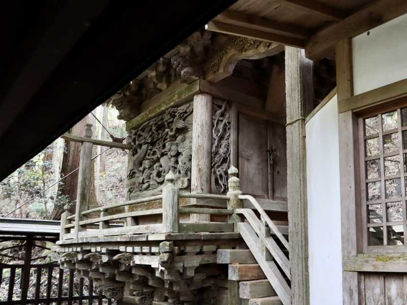 軍刀利神社御本殿