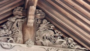 岩殿山息障院山門