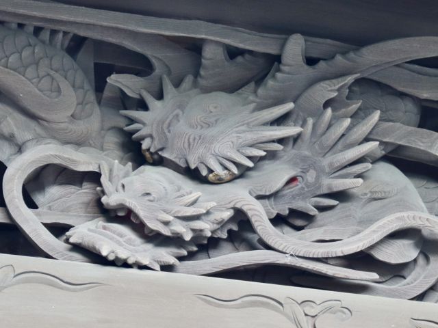 向拝の龍