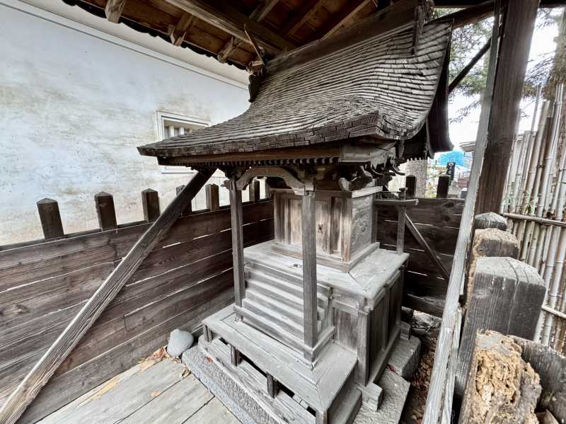 薬師寺境内社御本殿