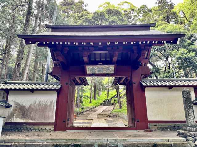 石雲院惣門