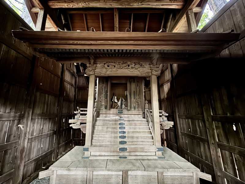 厳島神社御本殿