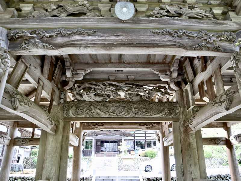 石雲院山門